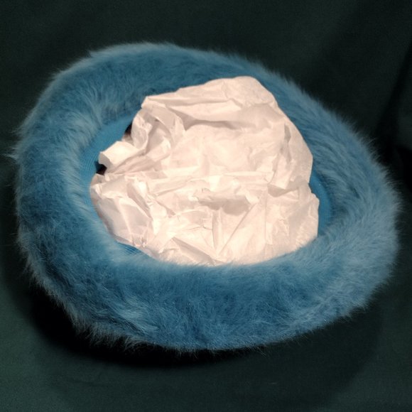 🎬 Kangol Design || Furgora Fuzzy GoGo Cloche Hat - Picture 7 of 8